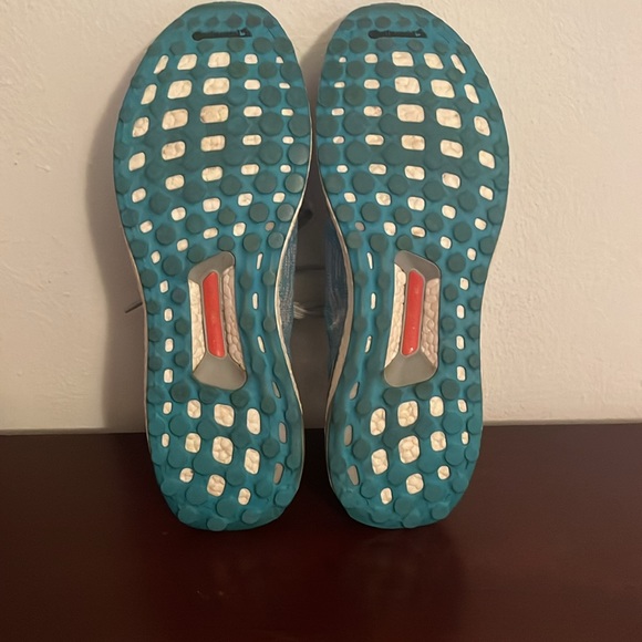 Adidas x Kolor Uncaged Ultraboost - Picture 3 of 3